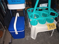 Lot 262 - poetsmateriaal en huisraad - afbeelding 4 van  5