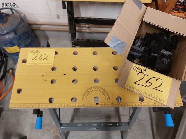 Lot 262 - work mate met spanblokken - afbeelding 2 van  2
