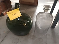 Lot 263 - glazen flessen. 2 stuks