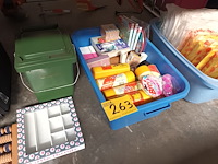 Lot 263 - huisraad en poetsmateriaal - afbeelding 1 van  4