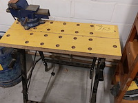 Lot 263 - work mate met bankschroef - afbeelding 1 van  2