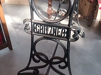 Lot 264 - bistro tafel met onyx blad - afbeelding 3 van  4