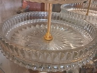 Lot 264 - koekjes schaal in glas en messing - afbeelding 3 van  4