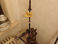 Lot 264 - spinnewiel - afbeelding 1 van  4