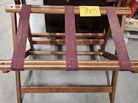 Lot 265 - houten bagagerek 2 stuks - afbeelding 2 van  3