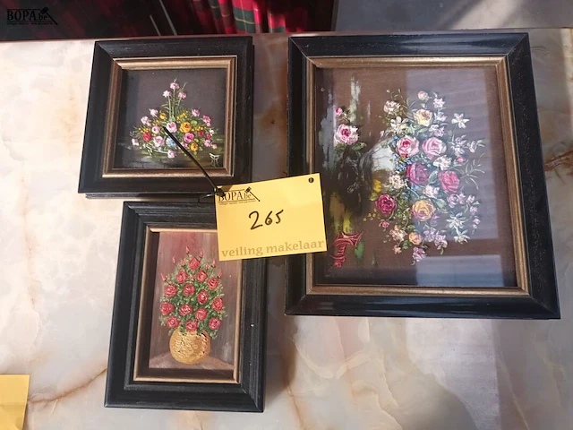 Lot 265 - schilderijtjes. 3 stuks - afbeelding 1 van  5