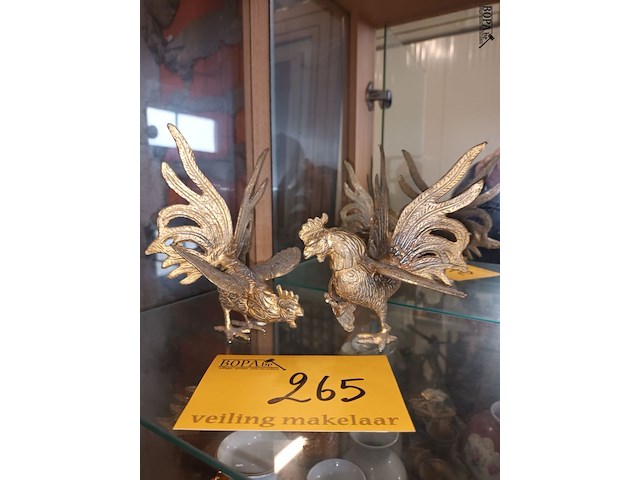 Lot 265 - vechthanen in koper. 2 stuks - afbeelding 1 van  4