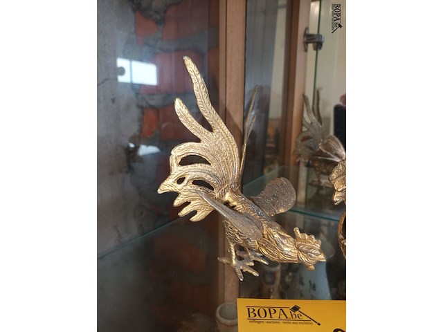 Lot 265 - vechthanen in koper. 2 stuks - afbeelding 2 van  4