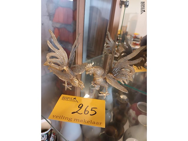 Lot 265 - vechthanen in koper. 2 stuks - afbeelding 4 van  4