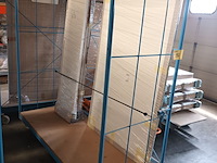 Lot 266 - blauwe transportkar met inhoud - afbeelding 3 van  3