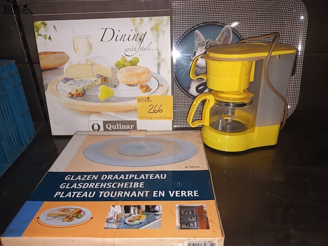 Lot 266 - keukengerei. 4 stuks - afbeelding 1 van  4