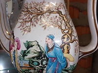 Lot 266 - oosterse kan. gestempeld - afbeelding 2 van  5