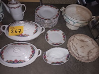 Lot 267 - brocante servies. 38 stuks - afbeelding 4 van  5