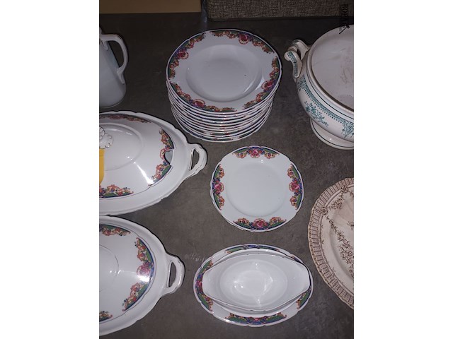 Lot 267 - brocante servies. 38 stuks - afbeelding 5 van  5