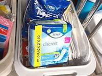 Lot 267 - huisraad en poetsmateriaal. 3 bakken - afbeelding 5 van  5