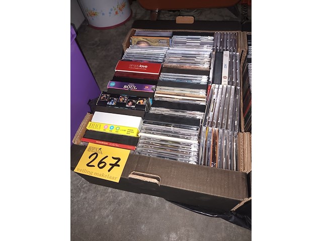 Lot 267 - muziek cd’s - afbeelding 1 van  2