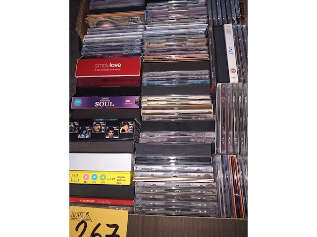 Lot 267 - muziek cd’s - afbeelding 2 van  2