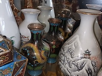 Lot 267 - oosterse vaasjes. 15 stuks - afbeelding 3 van  5