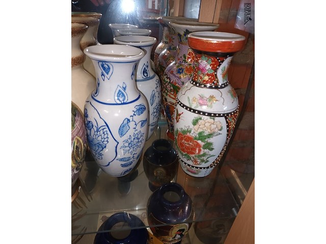 Lot 267 - oosterse vaasjes. 15 stuks - afbeelding 4 van  5