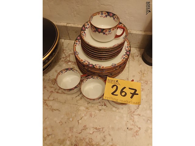 Lot 267 - servies. 20 stuks - afbeelding 1 van  4