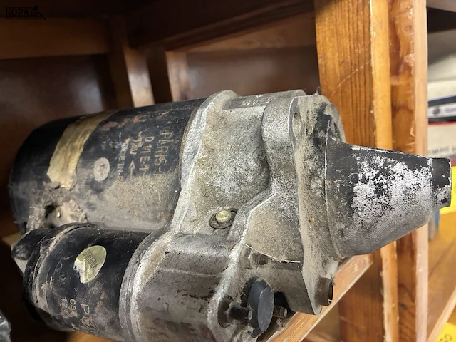 Lot 267 - startmotoren peugeot - 4 stuks - afbeelding 4 van  4