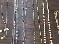 Lot 268 - juwelen. 13 stuks - afbeelding 3 van  5