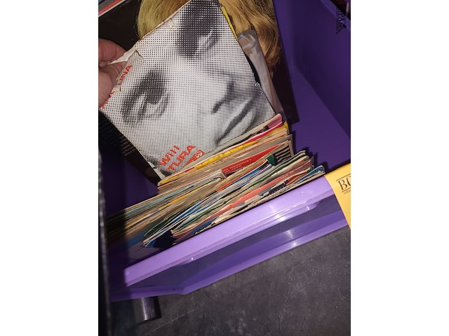 Lot 268 - lp’s en singels. 85 stuks - afbeelding 4 van  4