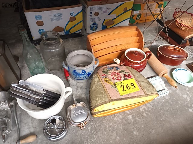Lot 269 - brocante. 27 stuks - afbeelding 1 van  5