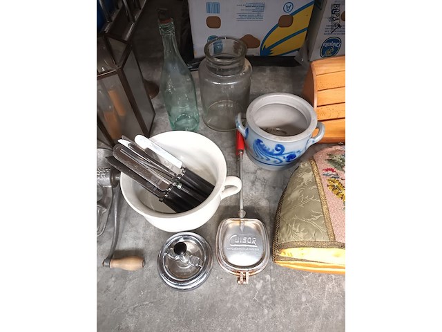 Lot 269 - brocante. 27 stuks - afbeelding 3 van  5