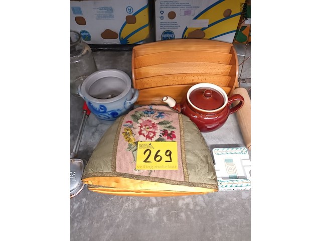 Lot 269 - brocante. 27 stuks - afbeelding 4 van  5