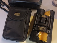 Lot 269 - fototoestellen, verrekijker en flits - afbeelding 3 van  5