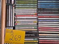 Lot 269 - lot cd's klassieke muziek en volksmuziek (o.a vivaldi) - afbeelding 1 van  2