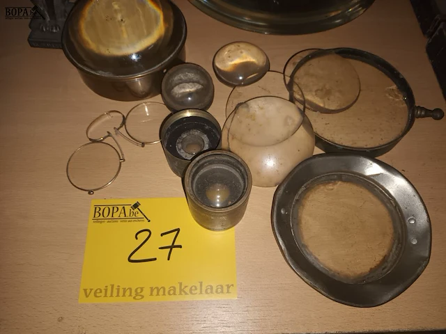 Lot 27 - antieke lenzen en knijpbril. 13 stuks - afbeelding 3 van  4
