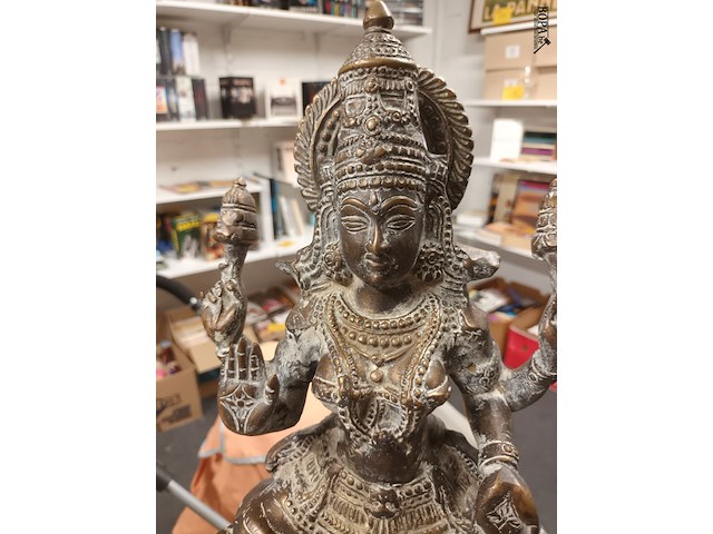 Lot 27 - bronzen beeld godin - afbeelding 3 van  5