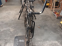 Lot 27 - dewalt opvouwbare steekwagen - afbeelding 2 van  3