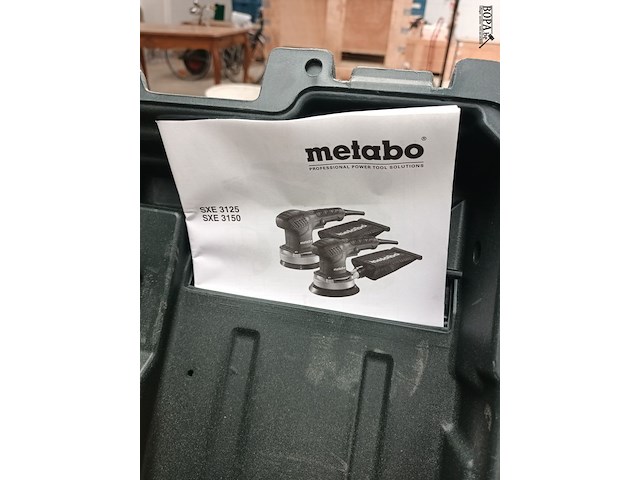 Lot 27 - excentrische schuurmachine metabo - afbeelding 4 van  4