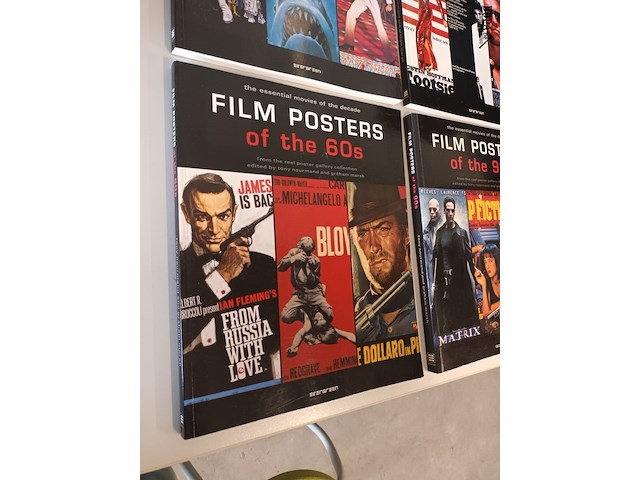 Lot 27 - film posters boeken. 4 stuks - afbeelding 4 van  11