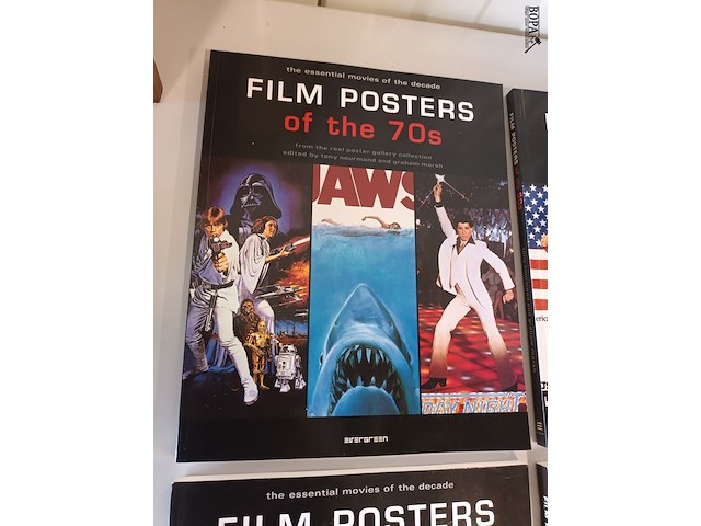 Lot 27 - film posters boeken. 4 stuks - afbeelding 5 van  11