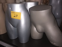 Lot 27 - grijs heupmodel. 3 stuks