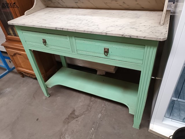 Lot 27 - houten kast met spiegel - afbeelding 3 van  4