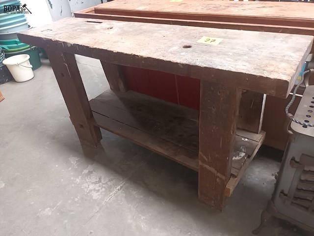 Lot 27 - houten werkbank - afbeelding 1 van  4