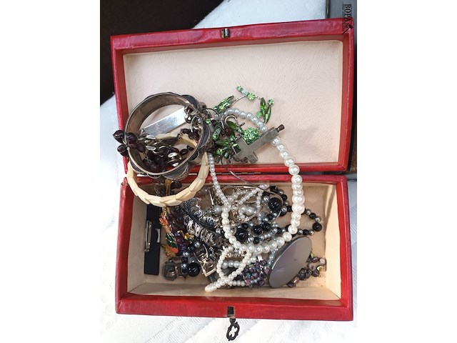 Lot 27 - lot juwelen - afbeelding 2 van  5