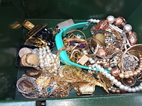 Lot 27 - lot juwelen - afbeelding 4 van  5