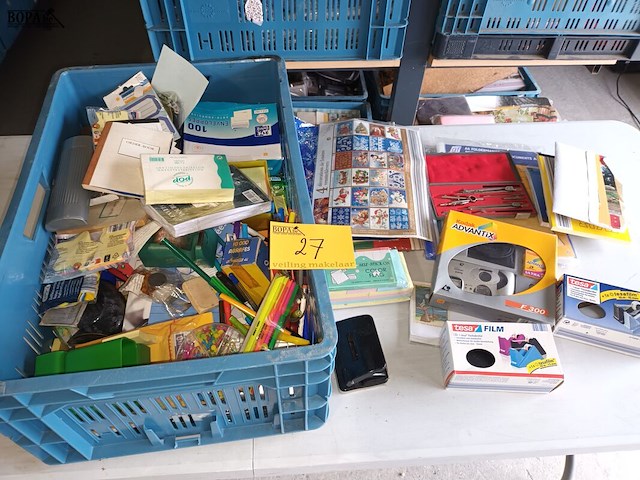 Lot 27 - lot kantoormateriaal - afbeelding 1 van  6