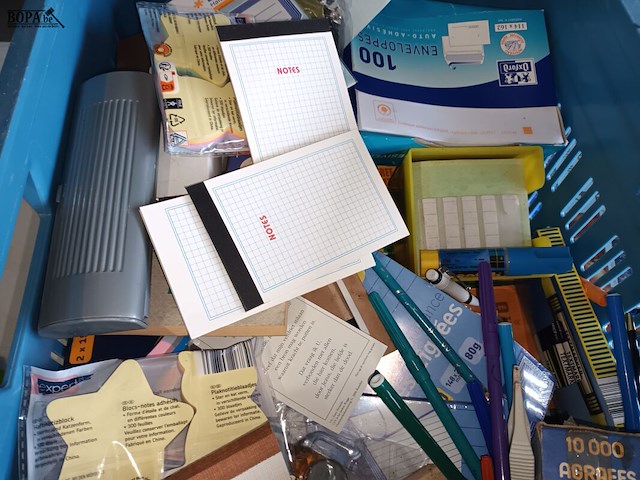 Lot 27 - lot kantoormateriaal - afbeelding 6 van  6