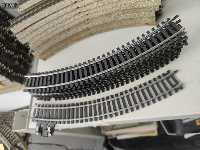 Lot 27 - märklin k-rails - 10 stuks - afbeelding 1 van  2