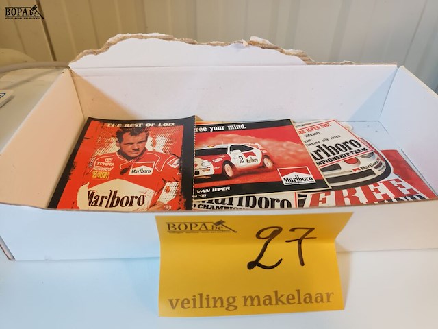 Lot 27 - marlboro verzamelitems. 10 stuks - afbeelding 5 van  5