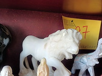 Lot 27 - miniatuur deco. 24 stuks - afbeelding 5 van  8