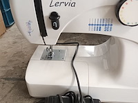 Lot 27 - naaimachine lervia - afbeelding 2 van  3