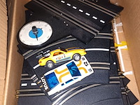 Lot 27 - onderdelen auto racebanen. 3 dozen - afbeelding 6 van  6